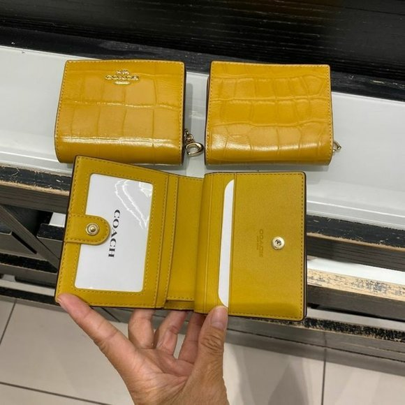 Coach Snap Wallet c6092 - Picture 3 of 7